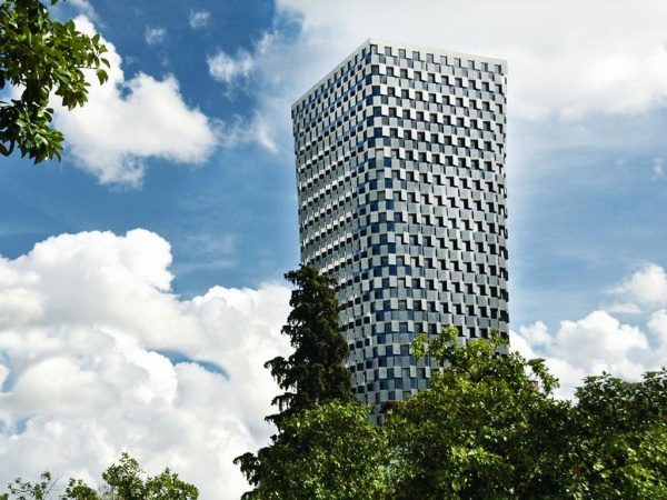 <p>Hotel Plaza</p>